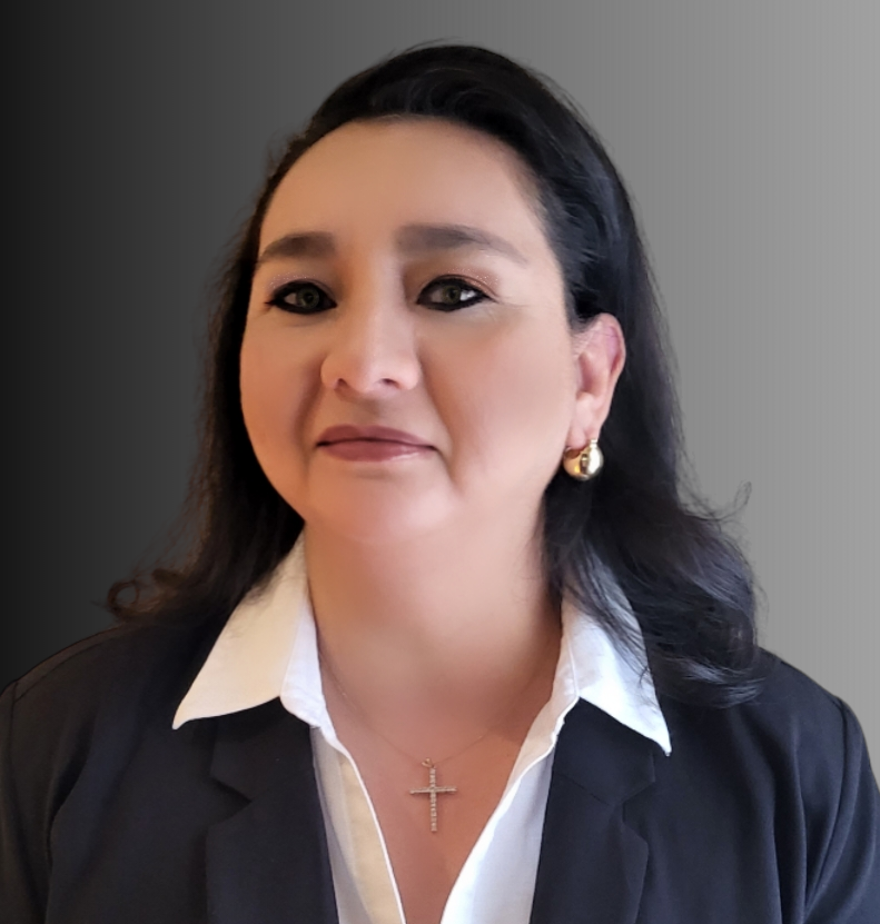 Laura Rivera headshots