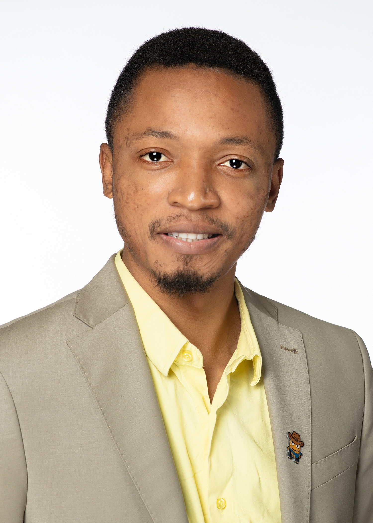 Daniel Kapuku headshot