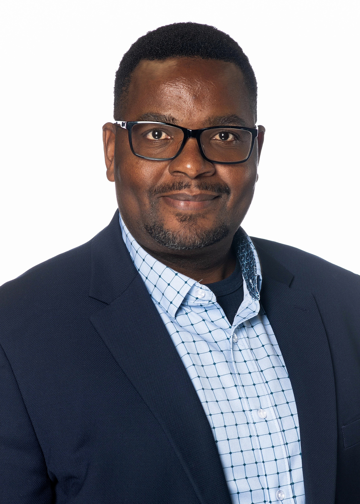 Onias Mupunga headshot