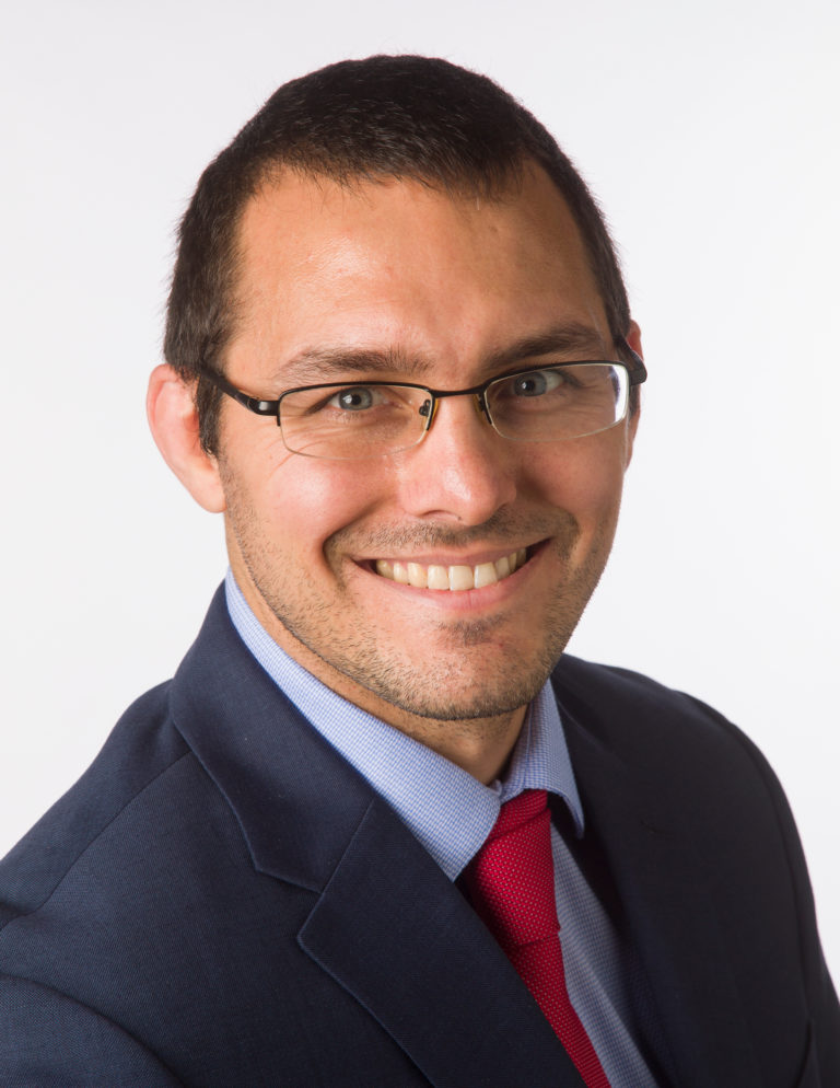 dr. rossheim headshot