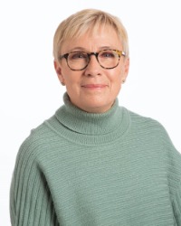 Paula Gregory Headshot